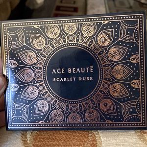 Ace Beaute eyeshadow pallet
